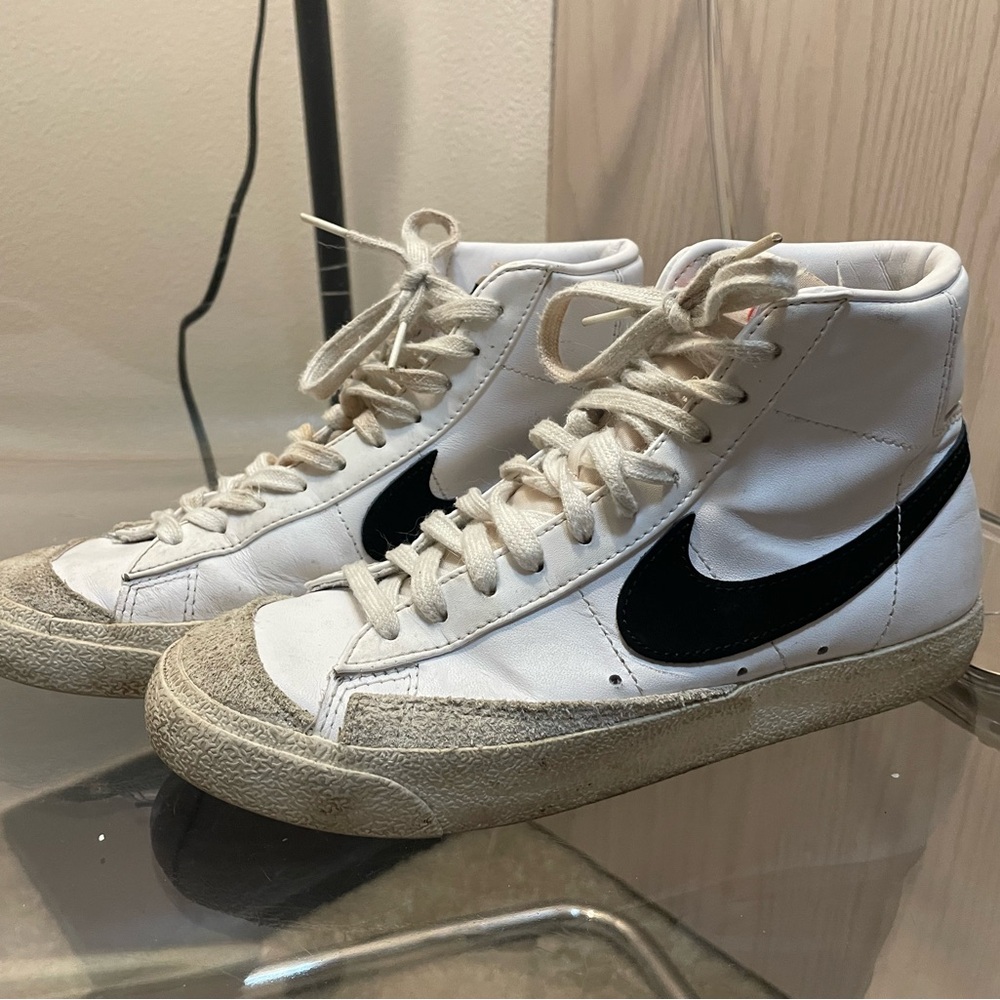 Nike Women’s Blazer Mid ‘77 White